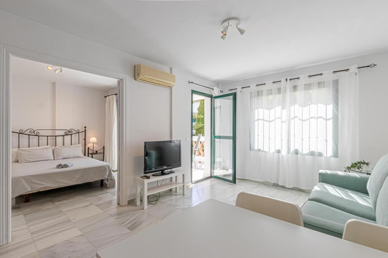 797 Holiday Rentals - Apartamento frente al Parque la Paloma con piscina Benalmádena Exterior foto